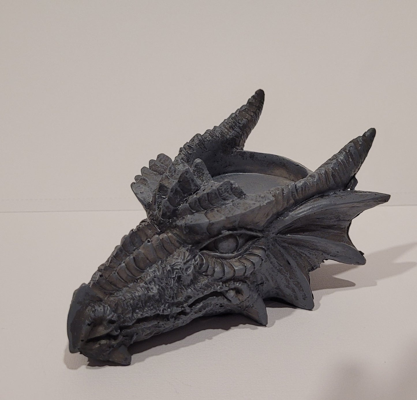 RESIN T-LITE HOLDER-DRAGON HEAD / GREY-2.5"H